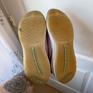 Clove Women's purple/lavender healthcare shoes